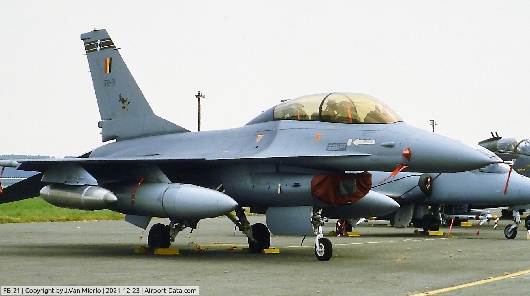 FB-21, General Dynamics F-16B Fighting Falcon C/N 6J-21, Slide scan
