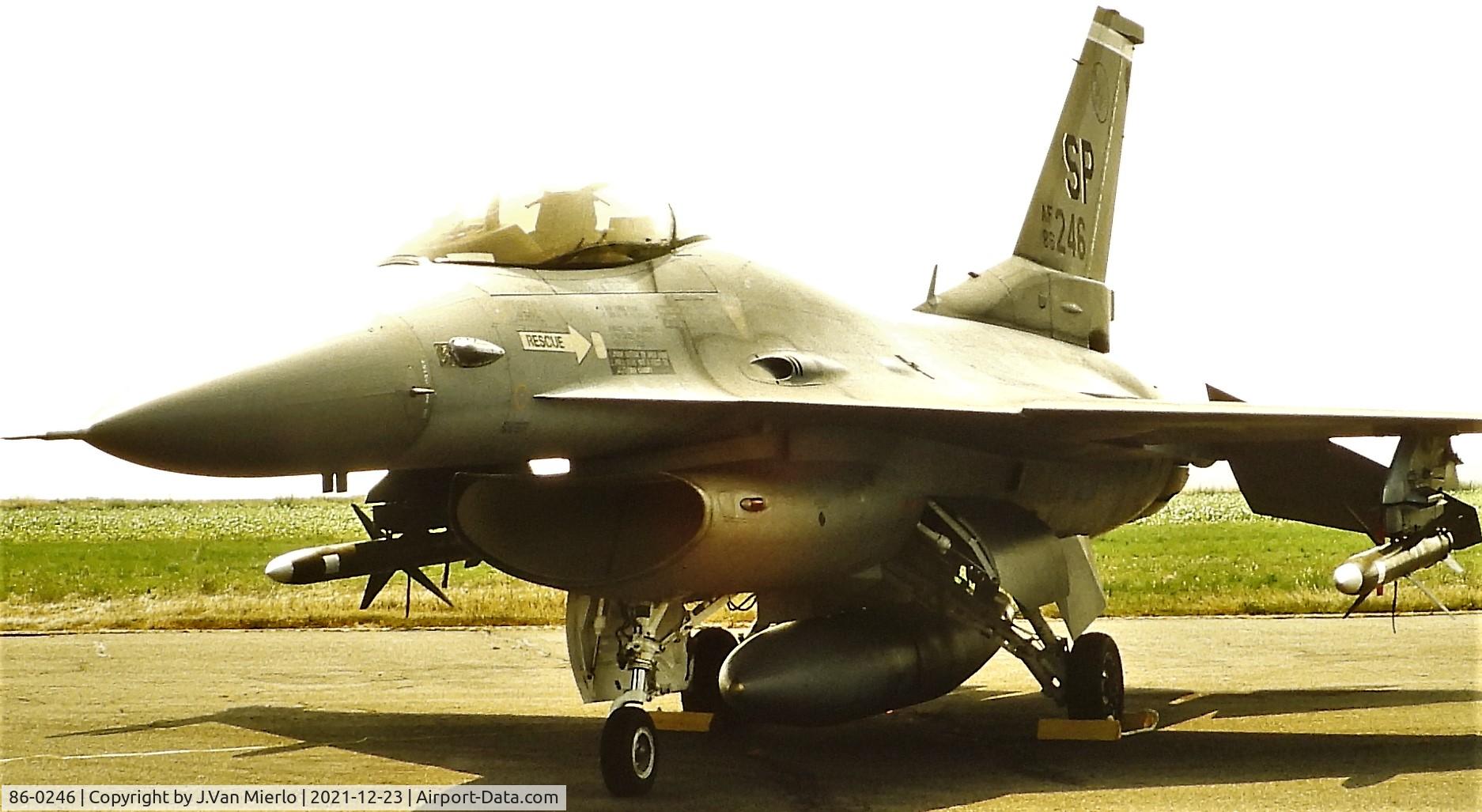 86-0246, 1986 General Dynamics F-16C Fighting Falcon C/N 5C-352, Slide scan