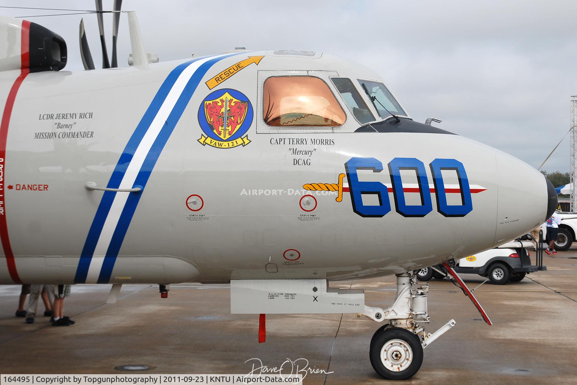 164495, Grumman E-2C Hawkeye C/N A158, Nose work