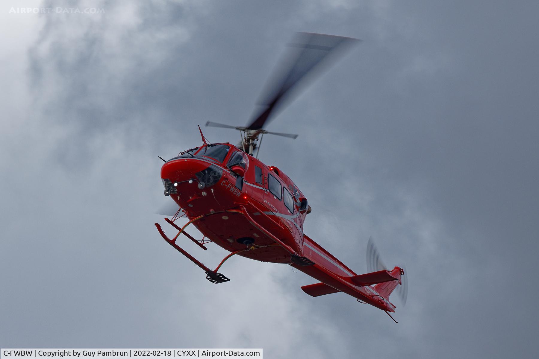 C-FWBW, 1988 Bell 212 C/N 31300, Landing