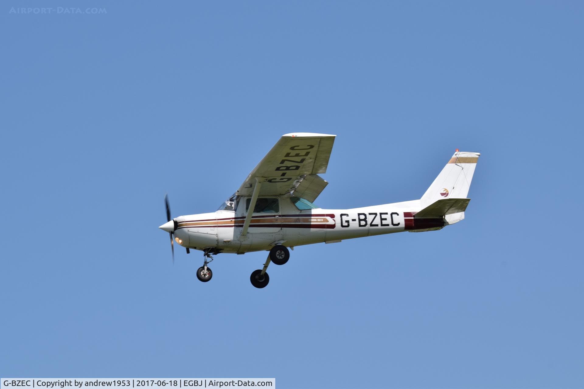 G-BZEC, 1980 Cessna 152 II C/N 15284475, G-BZEC at Gloucestershire Airport.