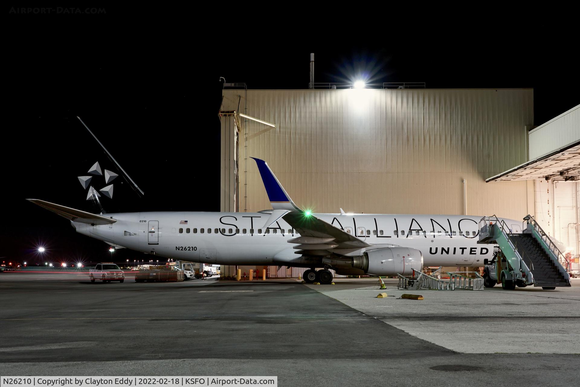 N26210, 1998 Boeing 737-824 C/N 28770, SFO 2022.