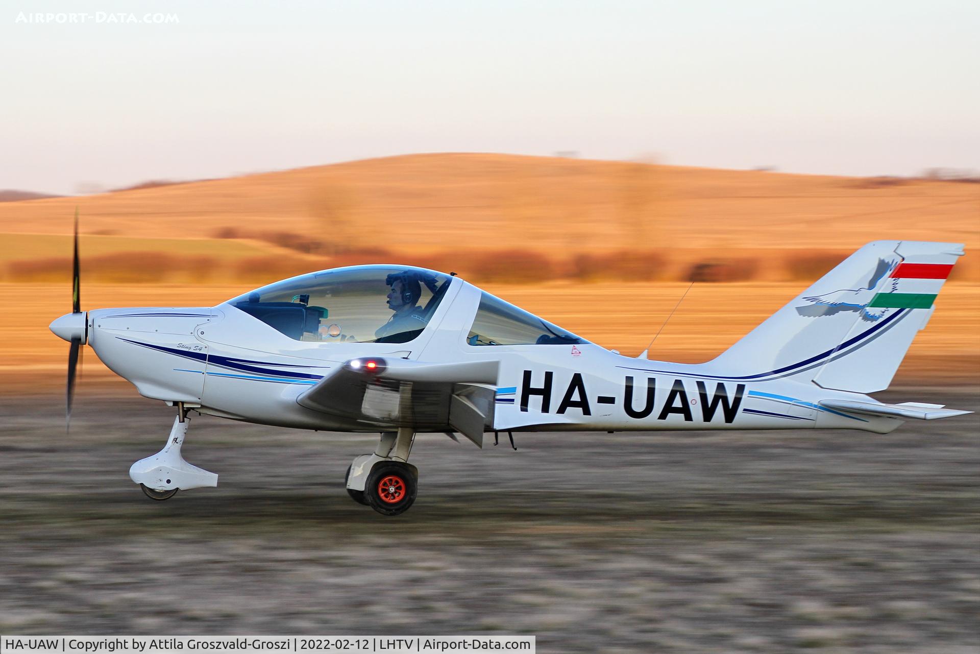 HA-UAW, TL Ultralight TL-2000 Sting Carbon S4 C/N 11ST366, LHTV - Tótvázsony-Kövesgyürpuszta Airfield, Hungary