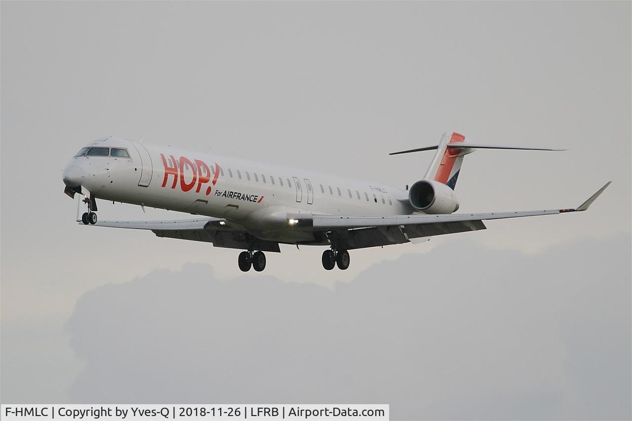 F-HMLC, 2010 Bombardier CRJ-1000EL NG (CL-600-2E25) C/N 19006, Bombardier CRJ-1000EL NG, Short approach rwy 25L, Brest-Bretagne airport (LFRB-BES)