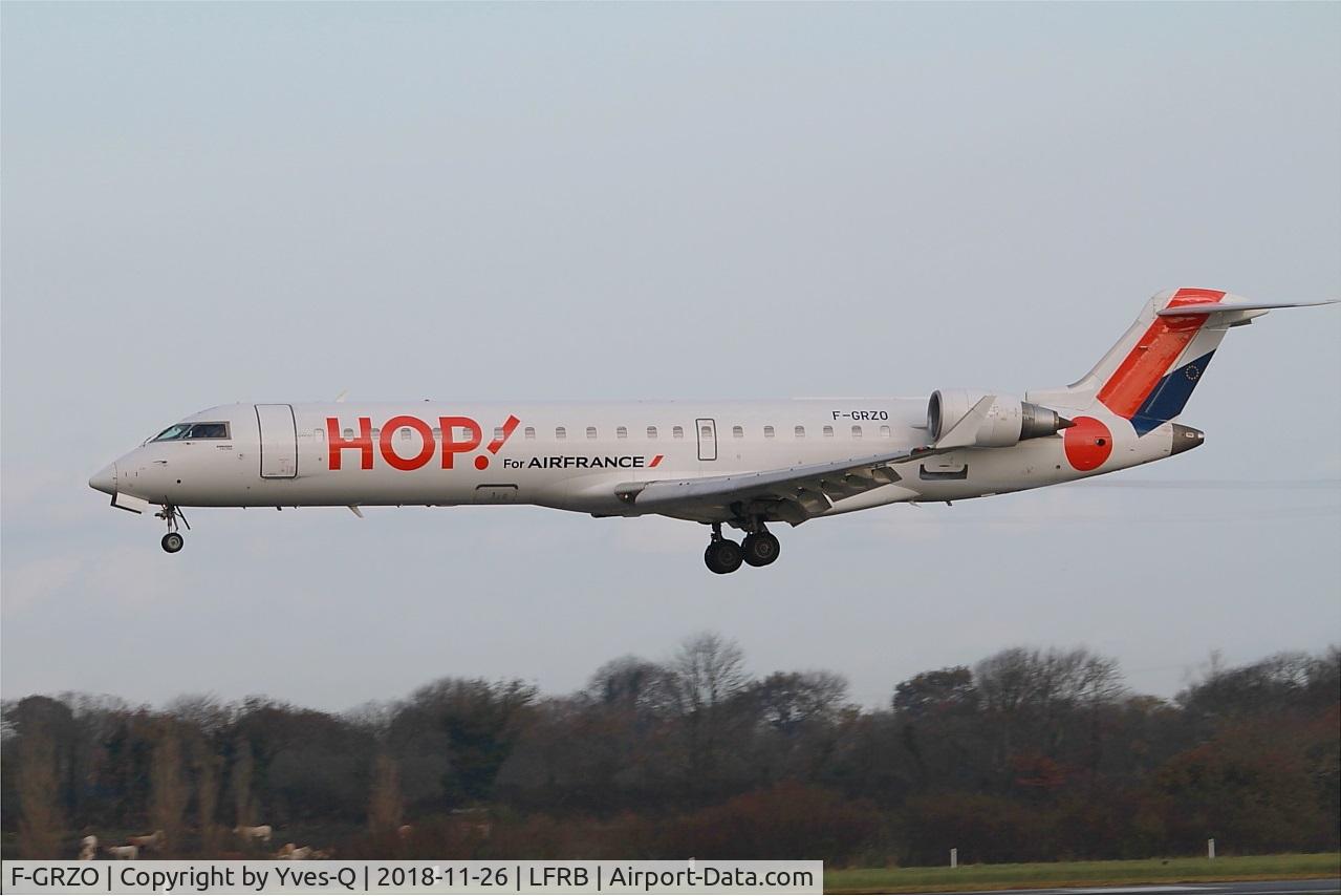 F-GRZO, 2007 Canadair CRJ-700 (CL-600-2C10) Regional Jet C/N 10265, Canadair Regional Jet CRJ-700, On final Rwy 25L, Brest-Bretagne Airport (LFRB-BES)