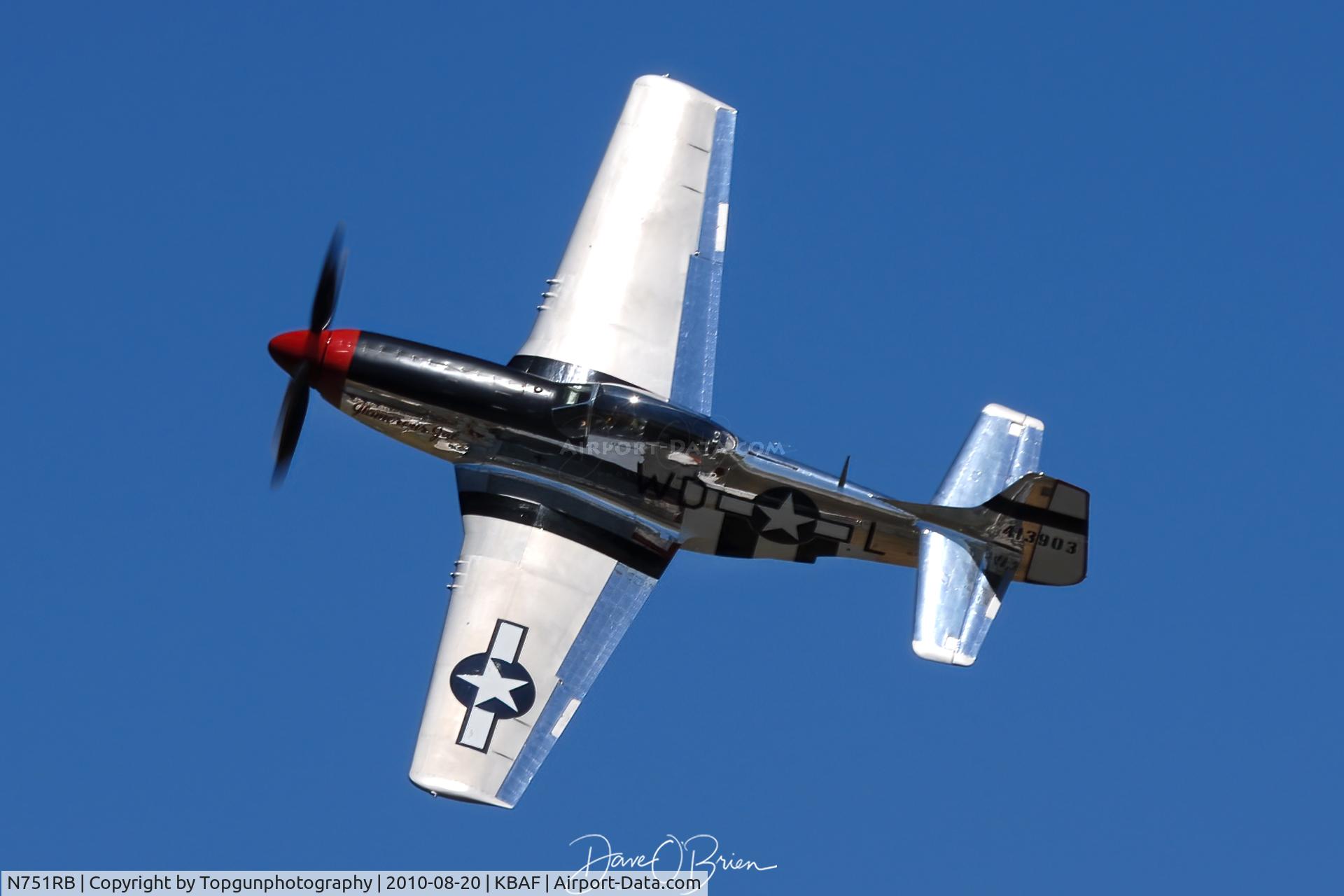 N751RB, 1944 North American P-51D Mustang C/N 44-13903JP, photo pass