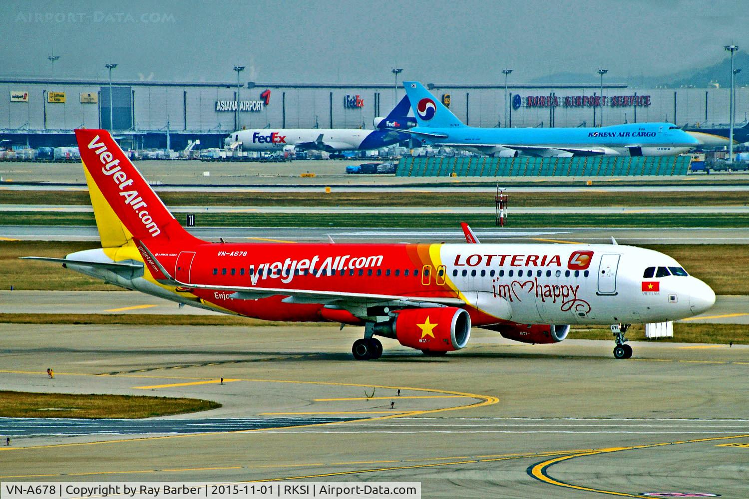 VN-A678, 2014 Airbus A320-214 C/N 6025, VN-A678   Airbus A320-214 [6025] (VietJet Air) Seoul-Incheon Int~HL 01/11/2015