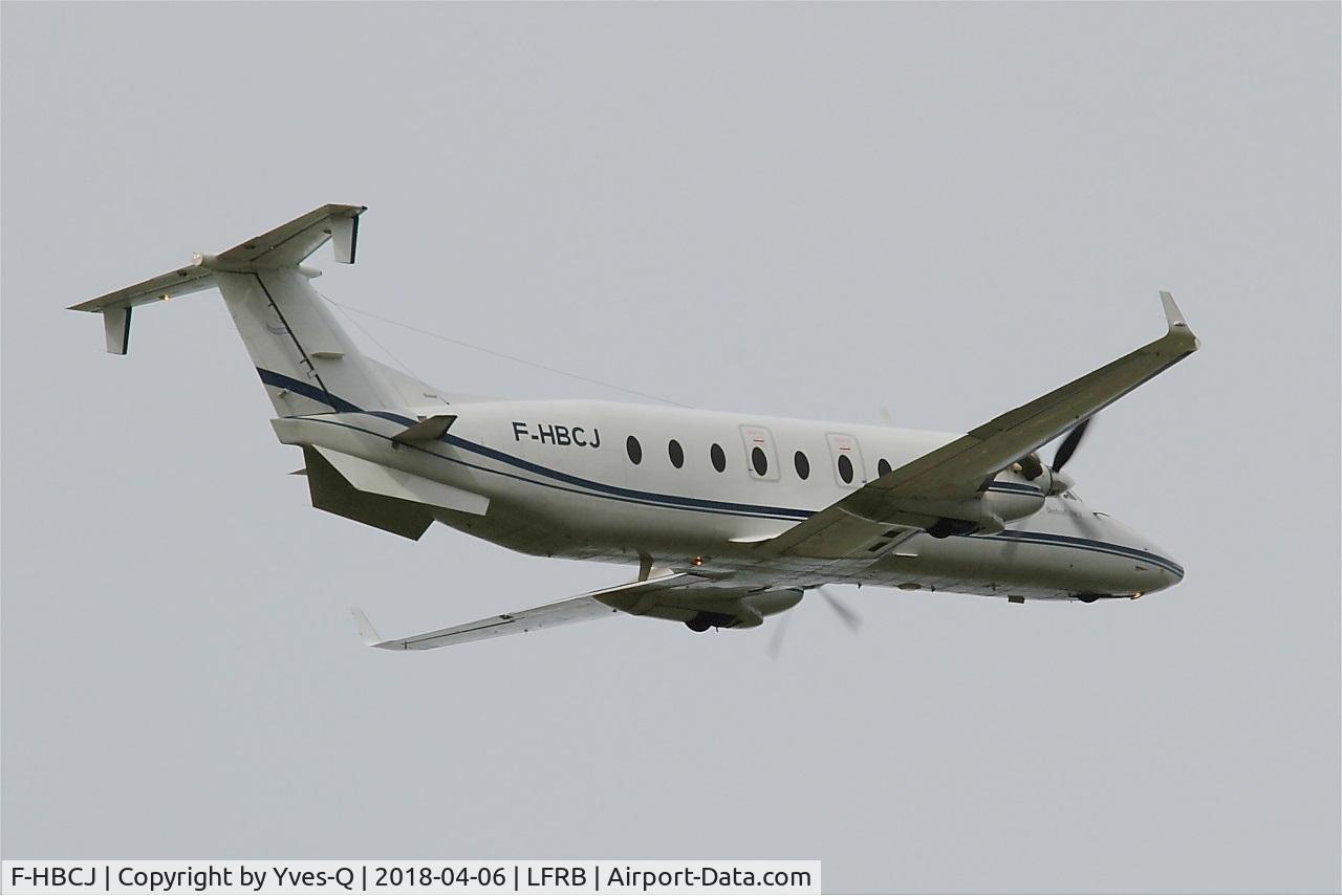 F-HBCJ, 1998 Beech 1900D C/N UE-338, Beech 1900D, Climbing from rwy 07R, Brest-Bretagne airport (LFRB-BES)