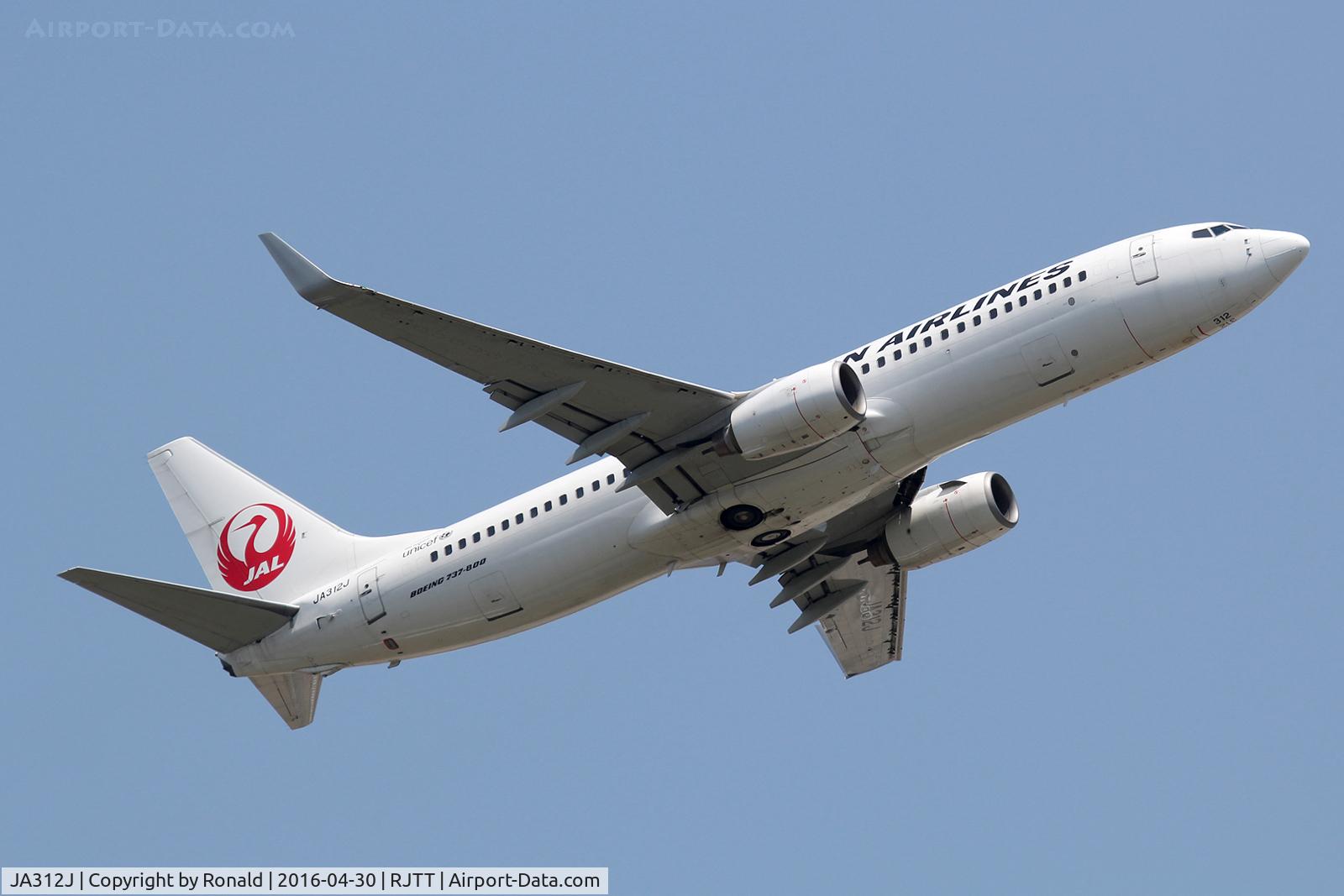 JA312J, 2008 Boeing 737-846 C/N 35341, at nrt