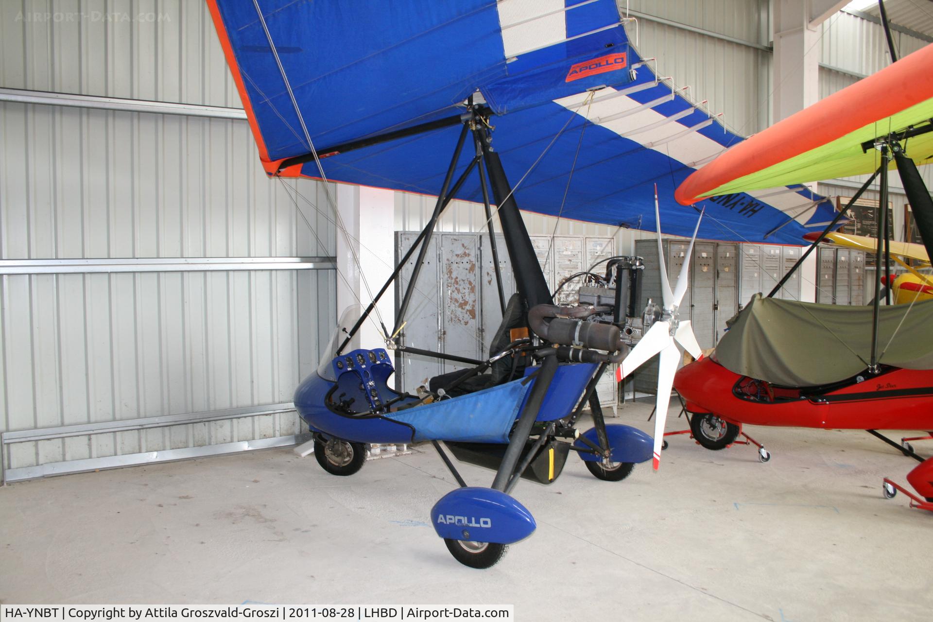 HA-YNBT, 1999 Halley Apollo CXMD Racer GT C/N 180299, LHBD - Börgönd Airport, Hungary