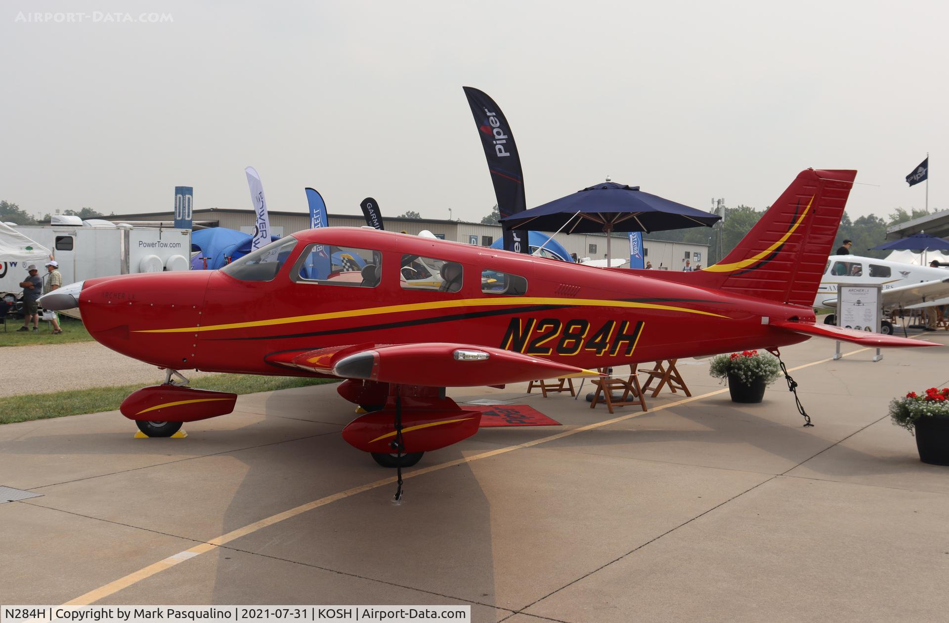 N284H, 2021 Piper PA-28-181 C/N 2881480, Piper PA-28-181