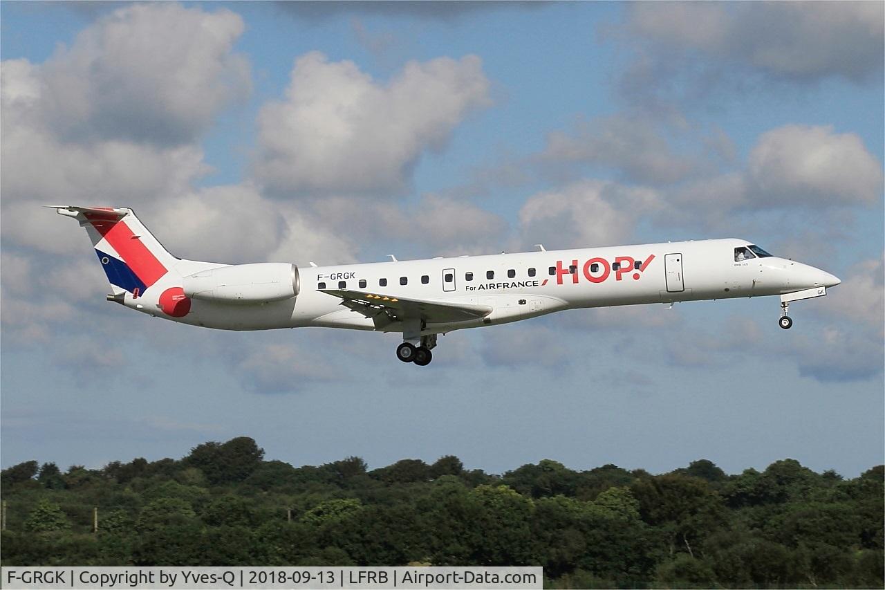 F-GRGK, 2000 Embraer EMB-145EU (ERJ-145EU) C/N 145324, Embraer EMB-145EU, On final rwy 07R, Brest-Bretagne airport (LFRB-BES)