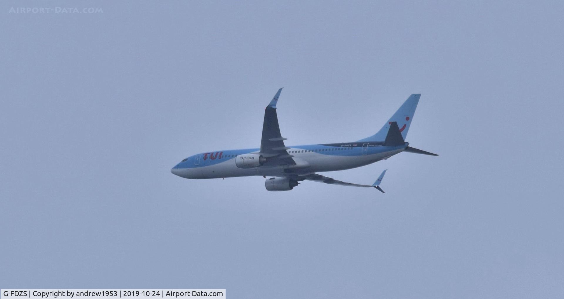 G-FDZS, 2009 Boeing 737-8K5 C/N 35147, G-FDZS over the Bristol Channel.