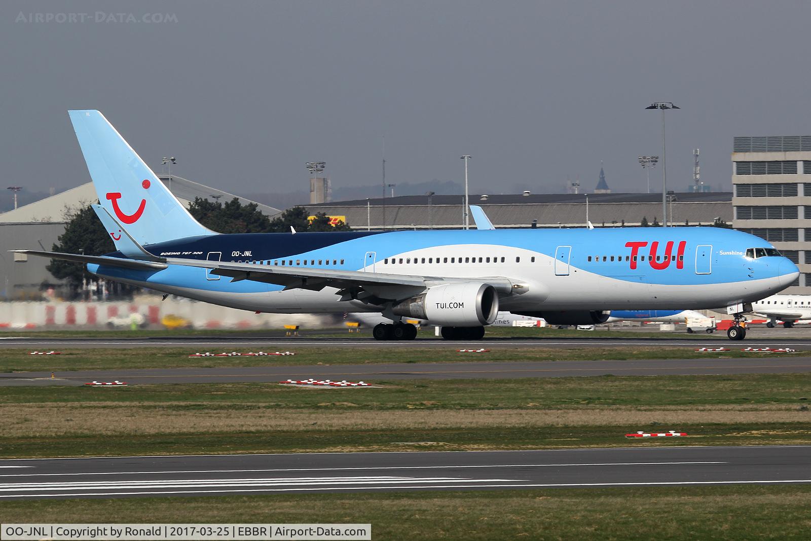 OO-JNL, 2000 Boeing 767-304 C/N 29384, at bru