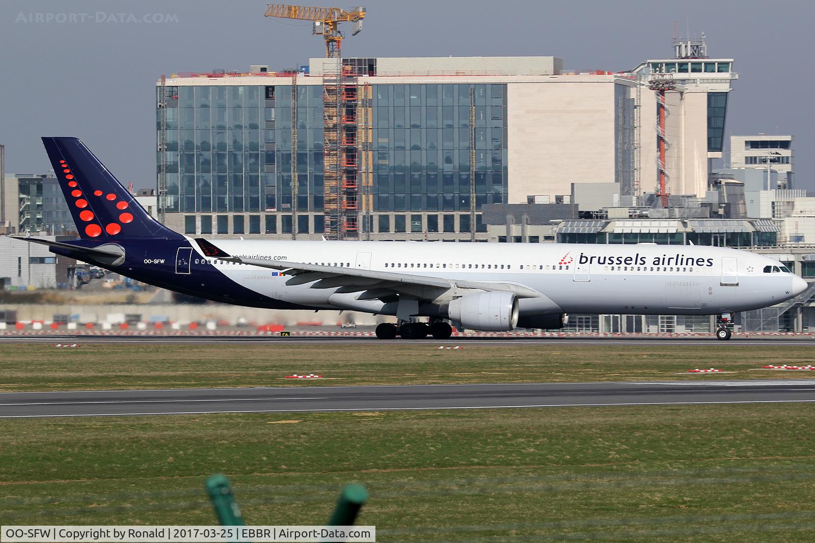 OO-SFW, 1994 Airbus A330-322 C/N 82, at bru