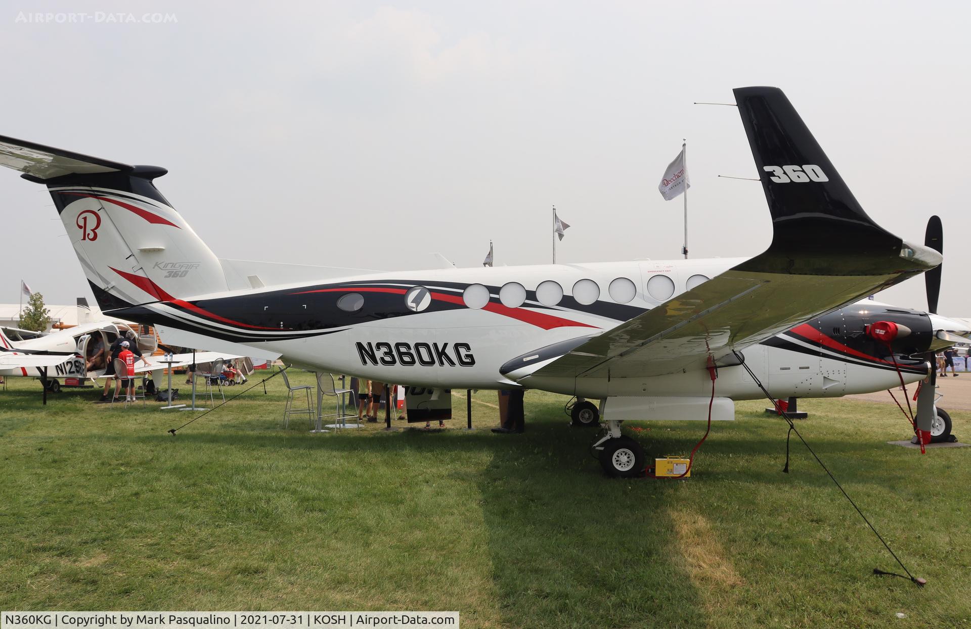 N360KG, 2021 Beech B300 King Air C/N FL-1246, Beech B300