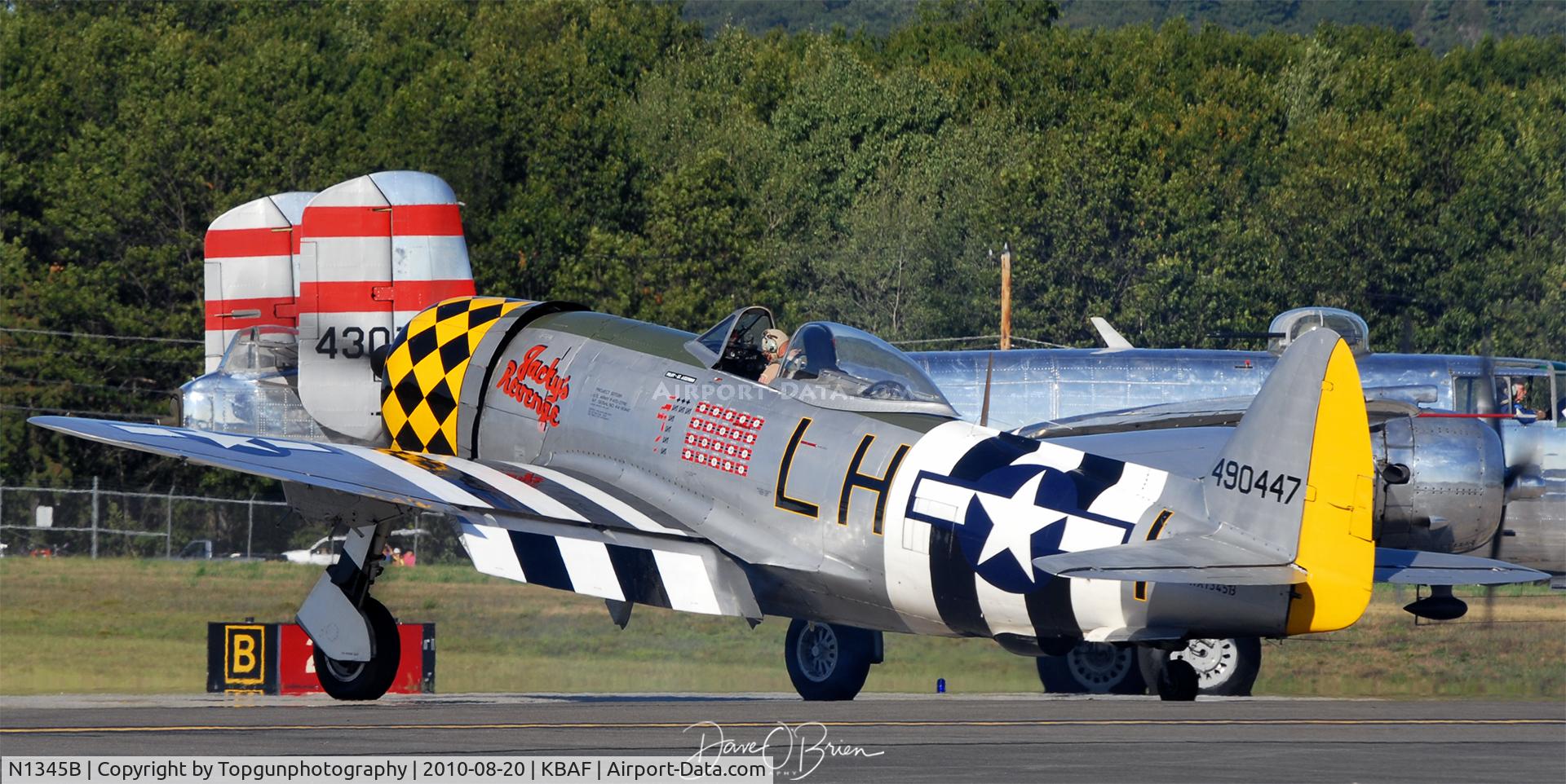 N1345B, 1945 Republic P-47D Thunderbolt C/N 399-55592, Warbirds fire up