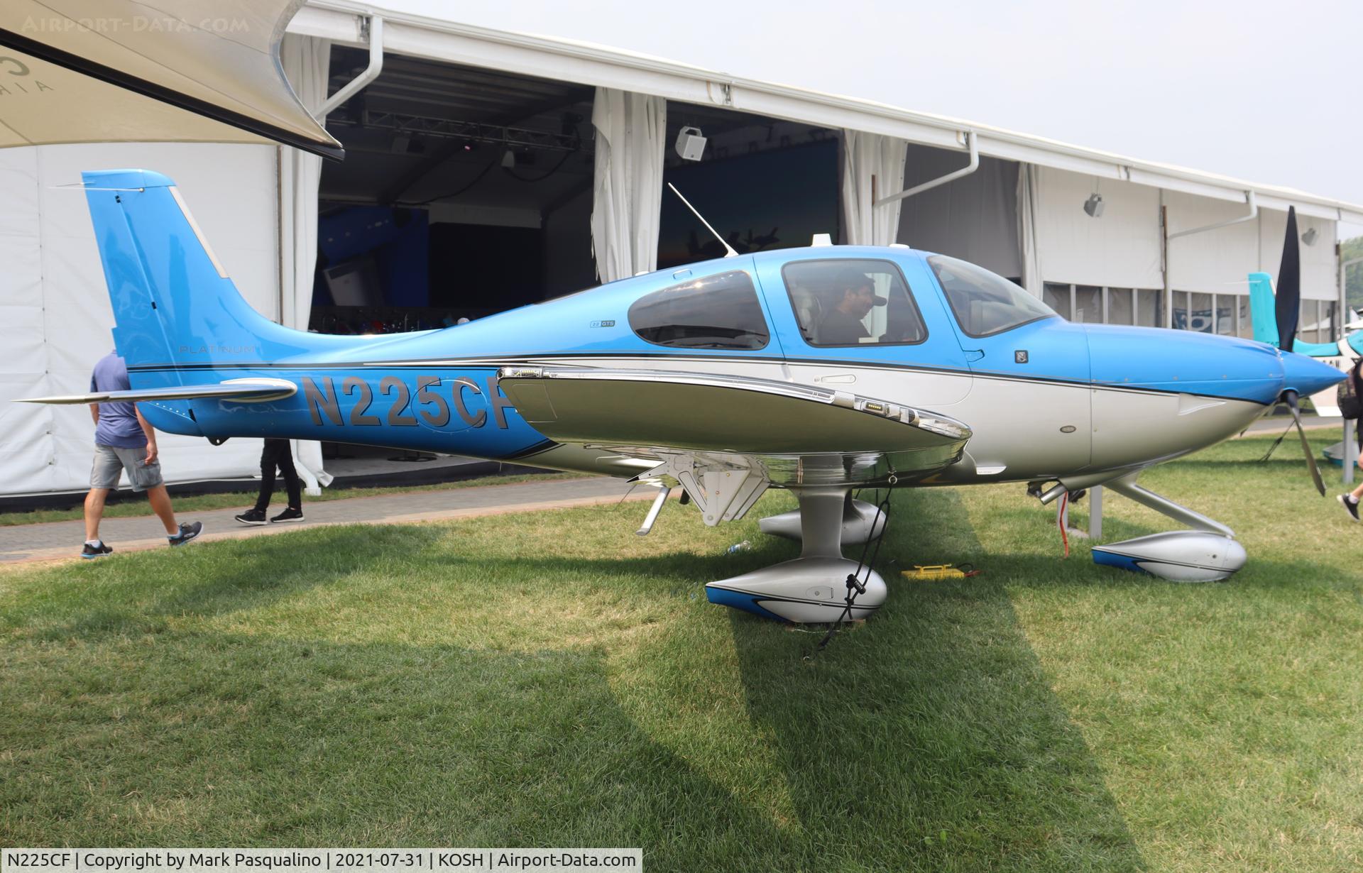 N225CF, 2021 Cirrus SR22 C/N 4993, Cirrus SR22