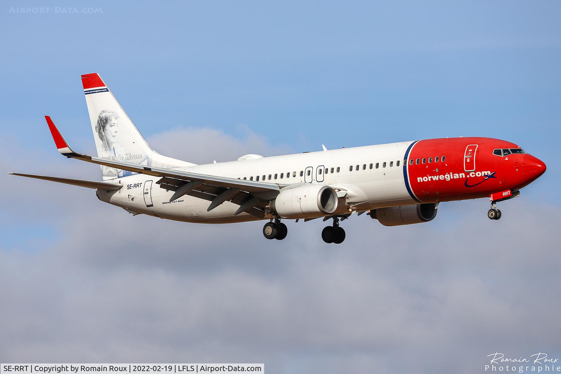 SE-RRT, 2011 Boeing 737-8JP C/N 40867, Landing