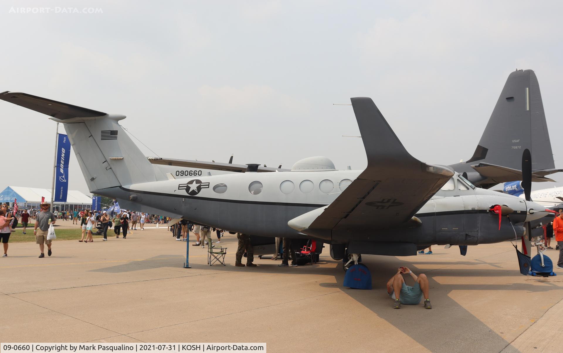 09-0660, 2009 Raytheon Beech MC-12W (B350) Liberty C/N FL-660, Beech MC-12W Liberty