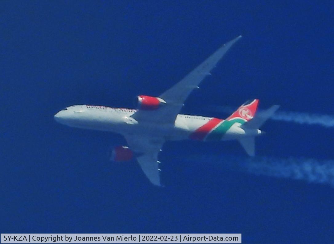 5Y-KZA, 2014 Boeing 787-8 Dreamliner C/N 35510, Cruising over Belgium
