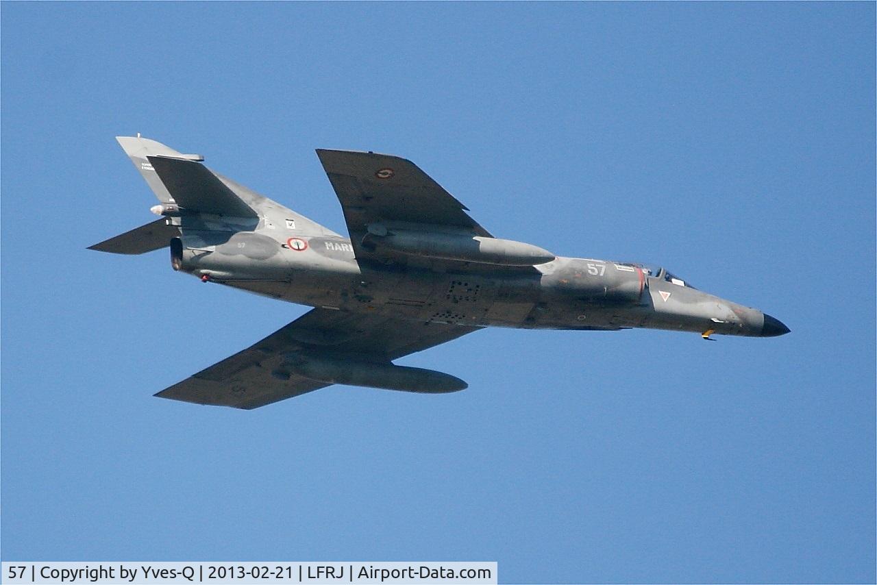 57, Dassault Super Etendard C/N 63, Dassault Super Etendard M, Climbing from rwy 08, Landivisiau Naval Air Base (LFRJ)