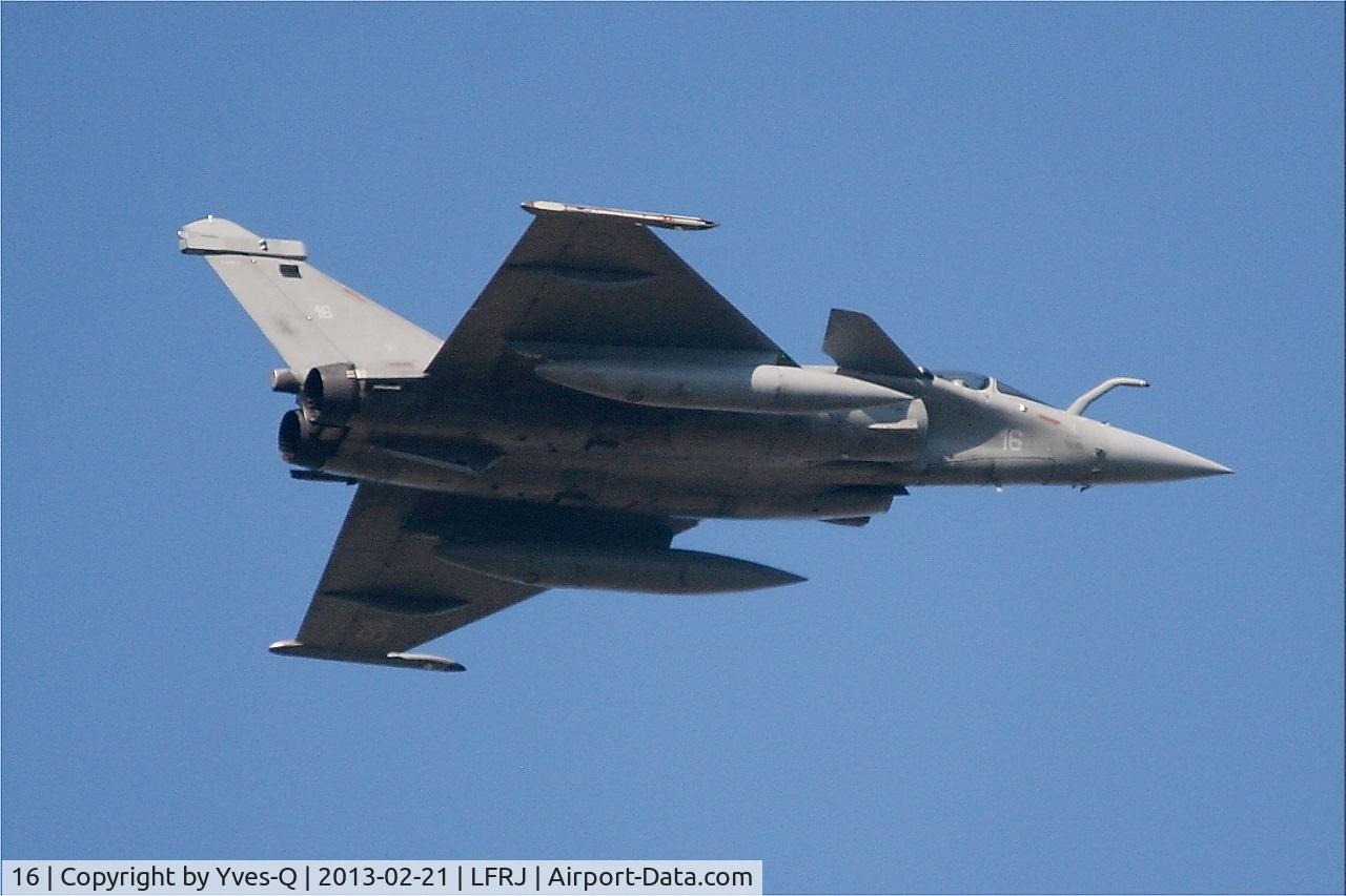 16, Dassault Rafale M C/N 16, Dassault Rafale M, Climbing from rwy 08, Landivisiau Naval Air Base (LFRJ)