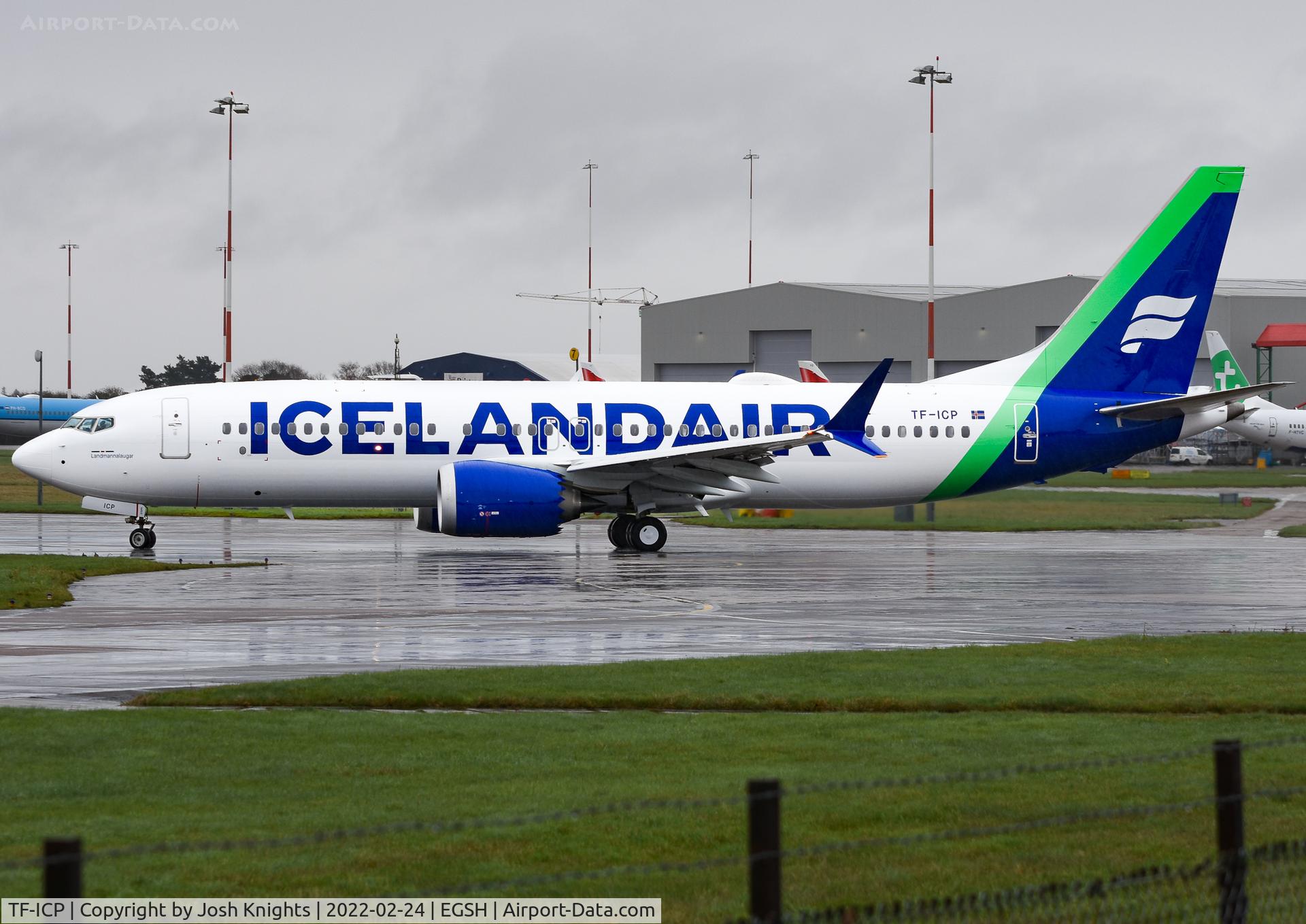 TF-ICP, 2019 Boeing 737-8 MAX C/N 44360, Departing After Respray Into The New Icelandair Livery. This design with a green tail.