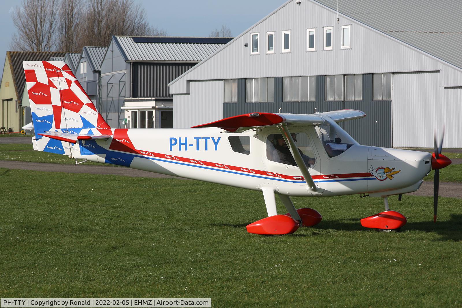 PH-TTY, 2000 Ultravia Pelican PL C/N 687, at ehmz