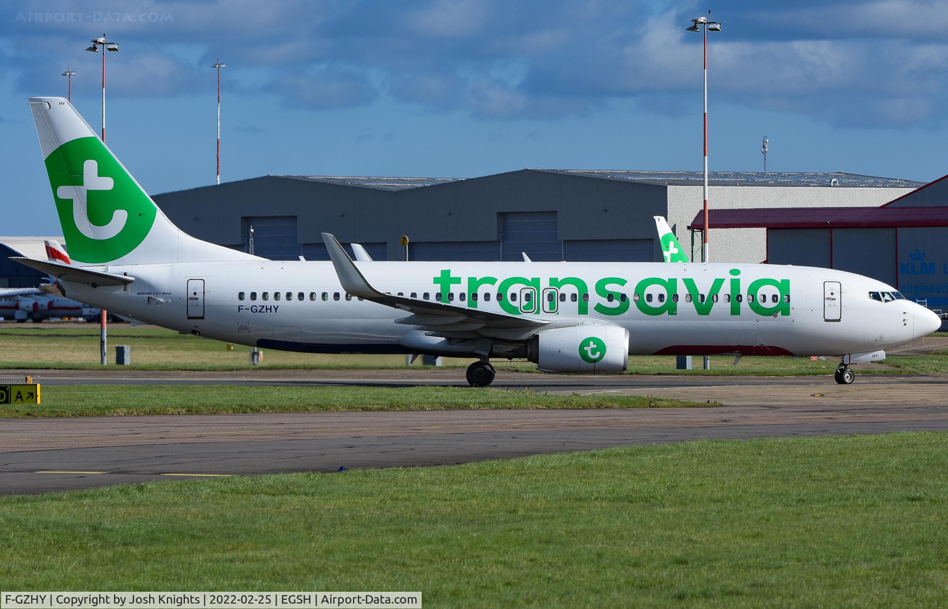 F-GZHY, 2016 Boeing 737-8K2 C/N 41344, Arriving At Norwich.