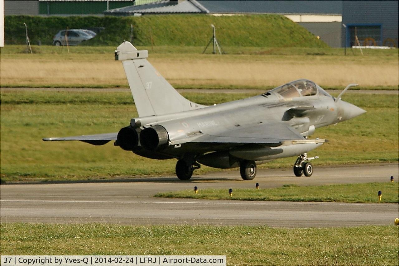 37, 2012 Dassault Rafale M C/N 37, Dassault Rafale M,  Taxiing, Landivisiau naval air base (LFRJ)