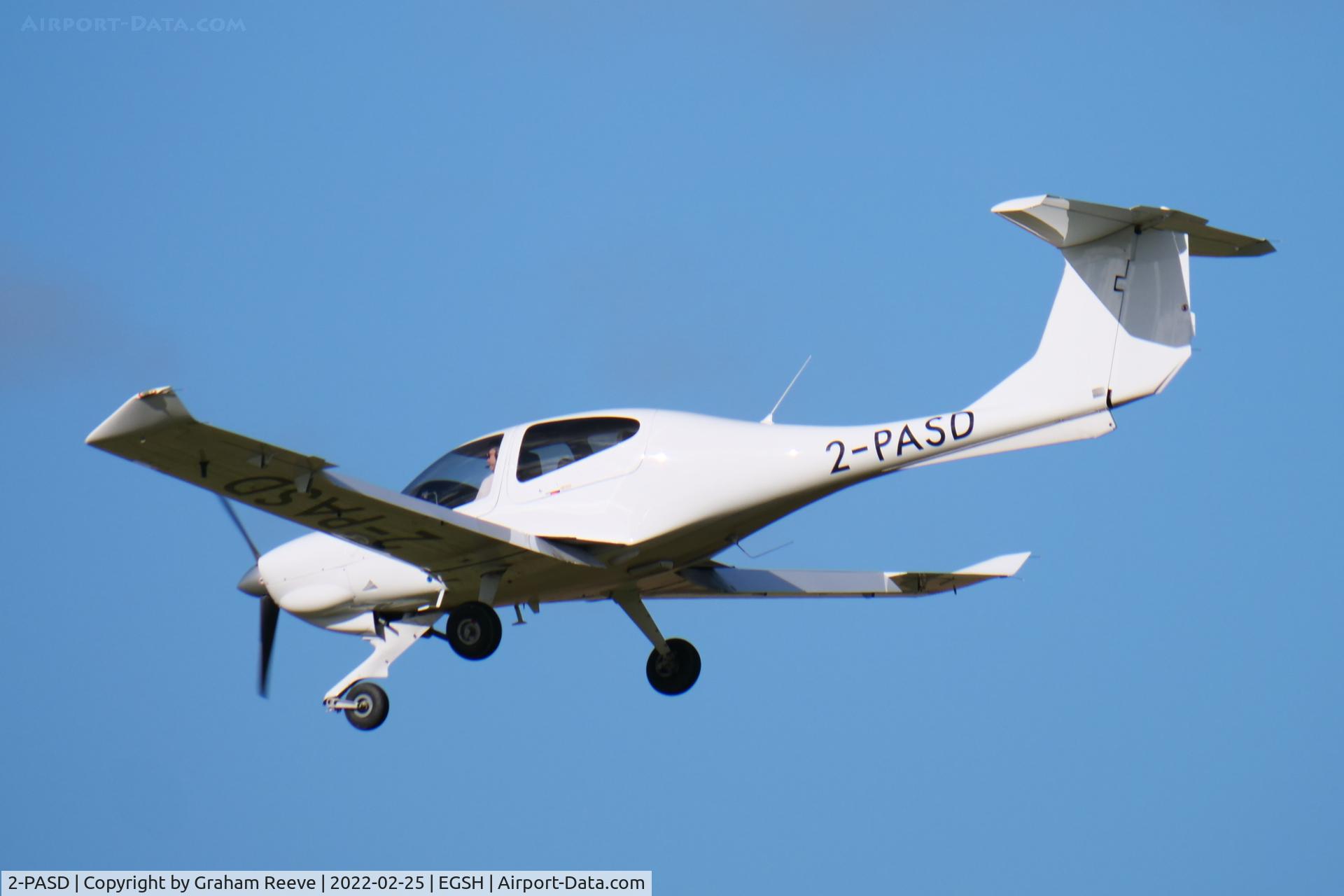 2-PASD, Diamond DA-40D Diamond Star Diamond Star C/N D4.293, Landing at Norwich.