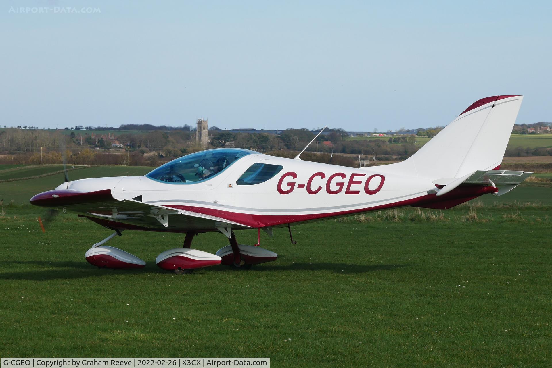 G-CGEO, 2009 CZAW SportCruiser C/N 09SC303, Departing from Northrepps.