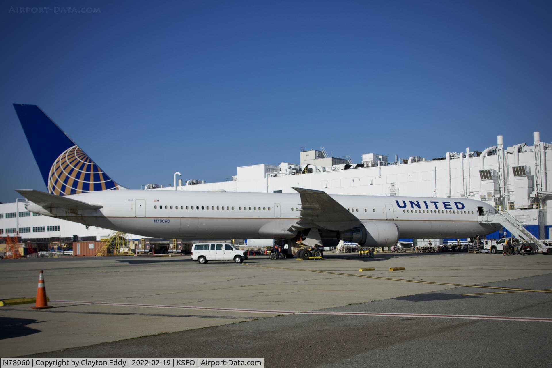 N78060, 2002 Boeing 767-424/ER C/N 29455, SFO 2022.