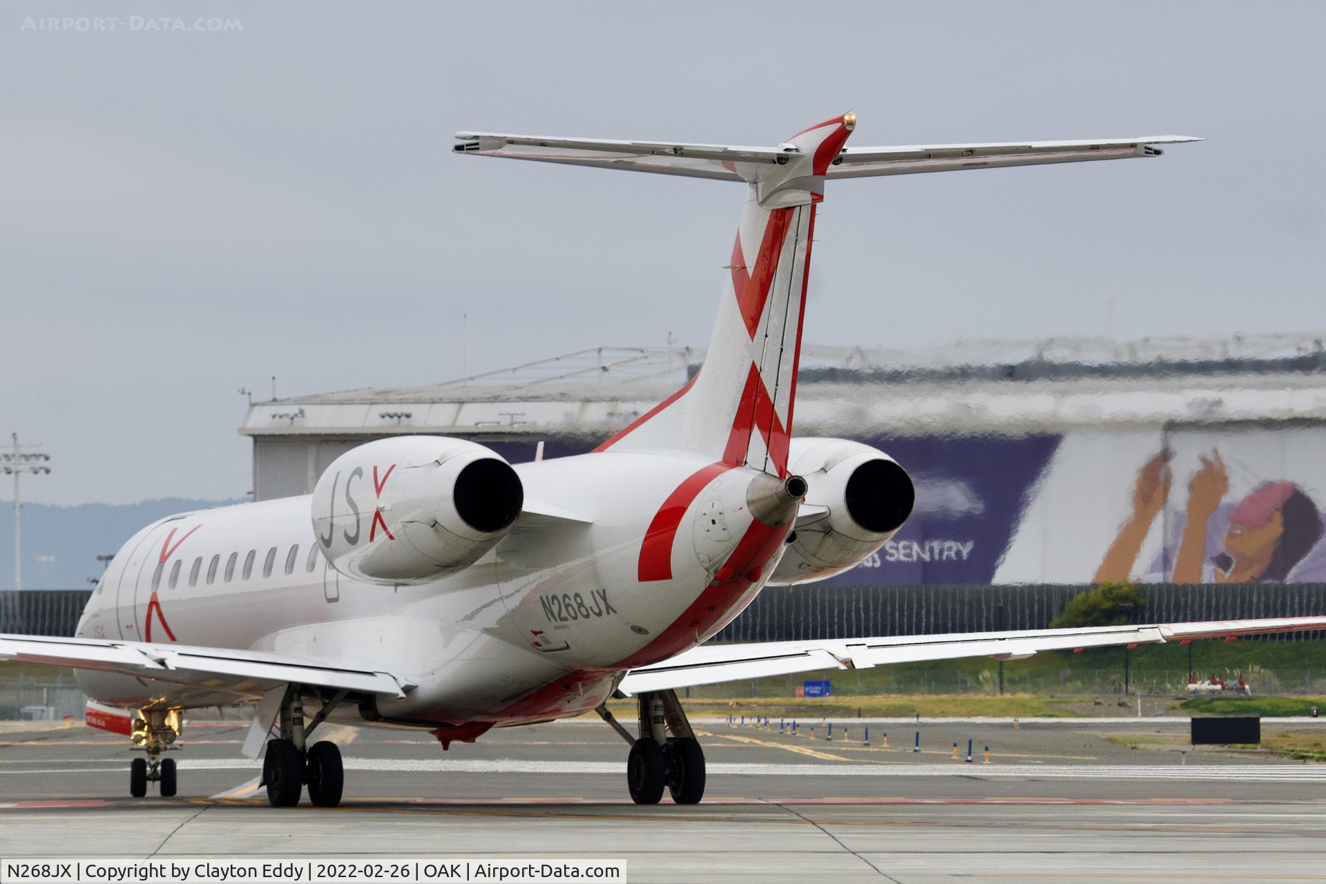 N268JX, 2001 Embraer ERJ-135ER (EMB-135ER) C/N 145499, Oakland Airport California 2022.