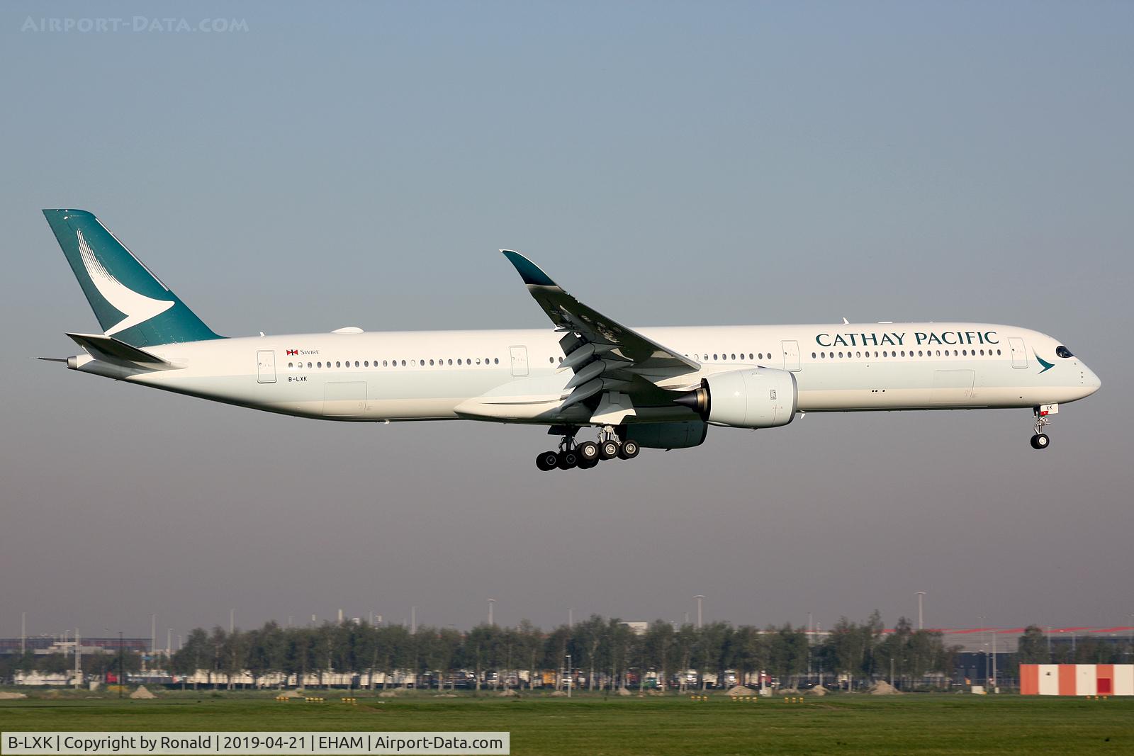 B-LXK, 2019 Airbus A350-1041 C/N 296, at spl