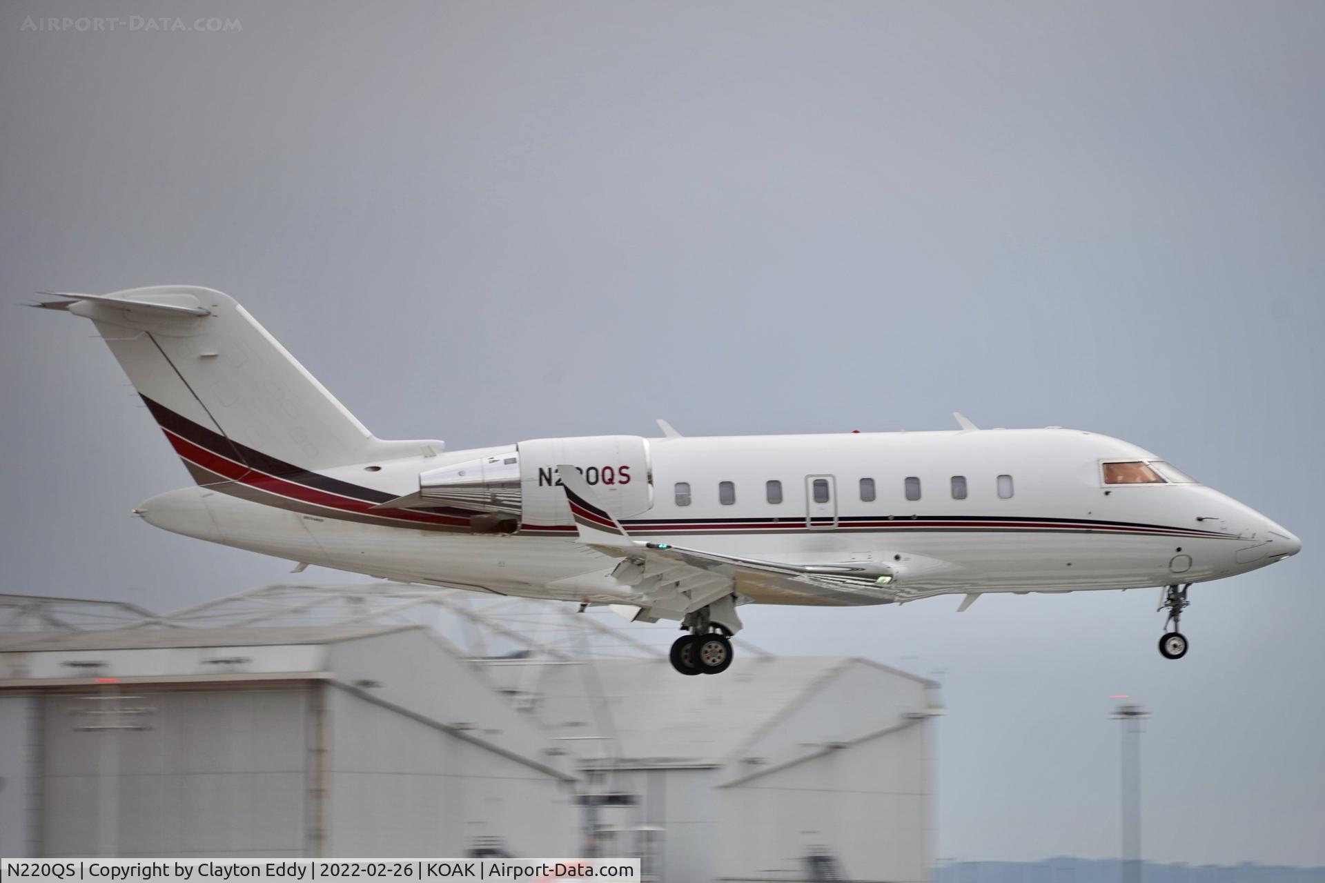 N220QS, 2016 Bombardier CL-600-2B16 Challenger 600 C/N 6082, Oakland airport 2022.
