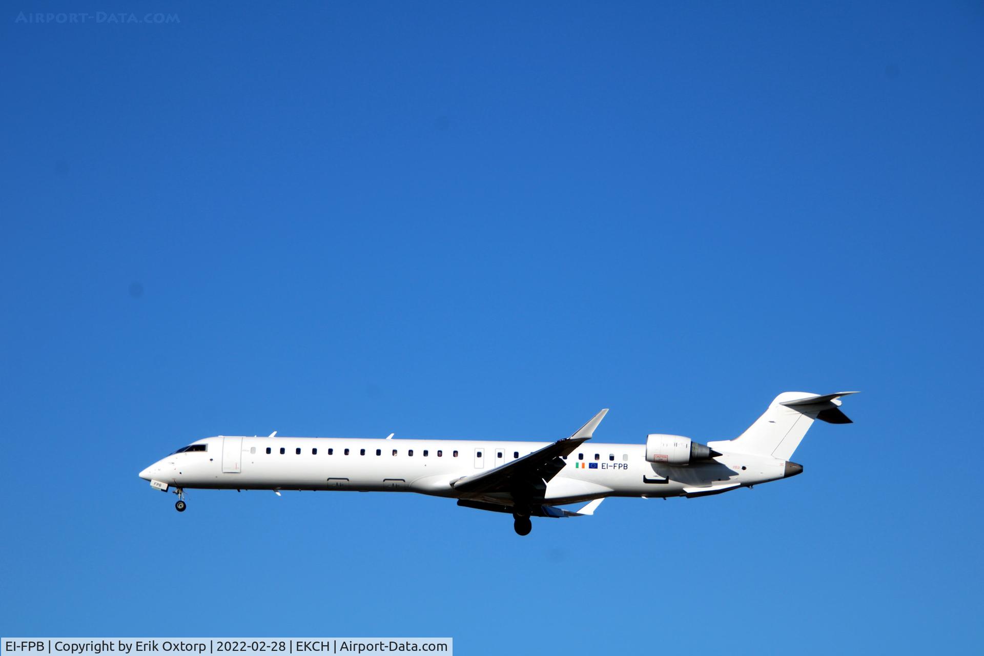 EI-FPB, 2016 Bombardier CRJ-900LR (CL-600-2D24) C/N 15399, EI-FPB landing rw 22L