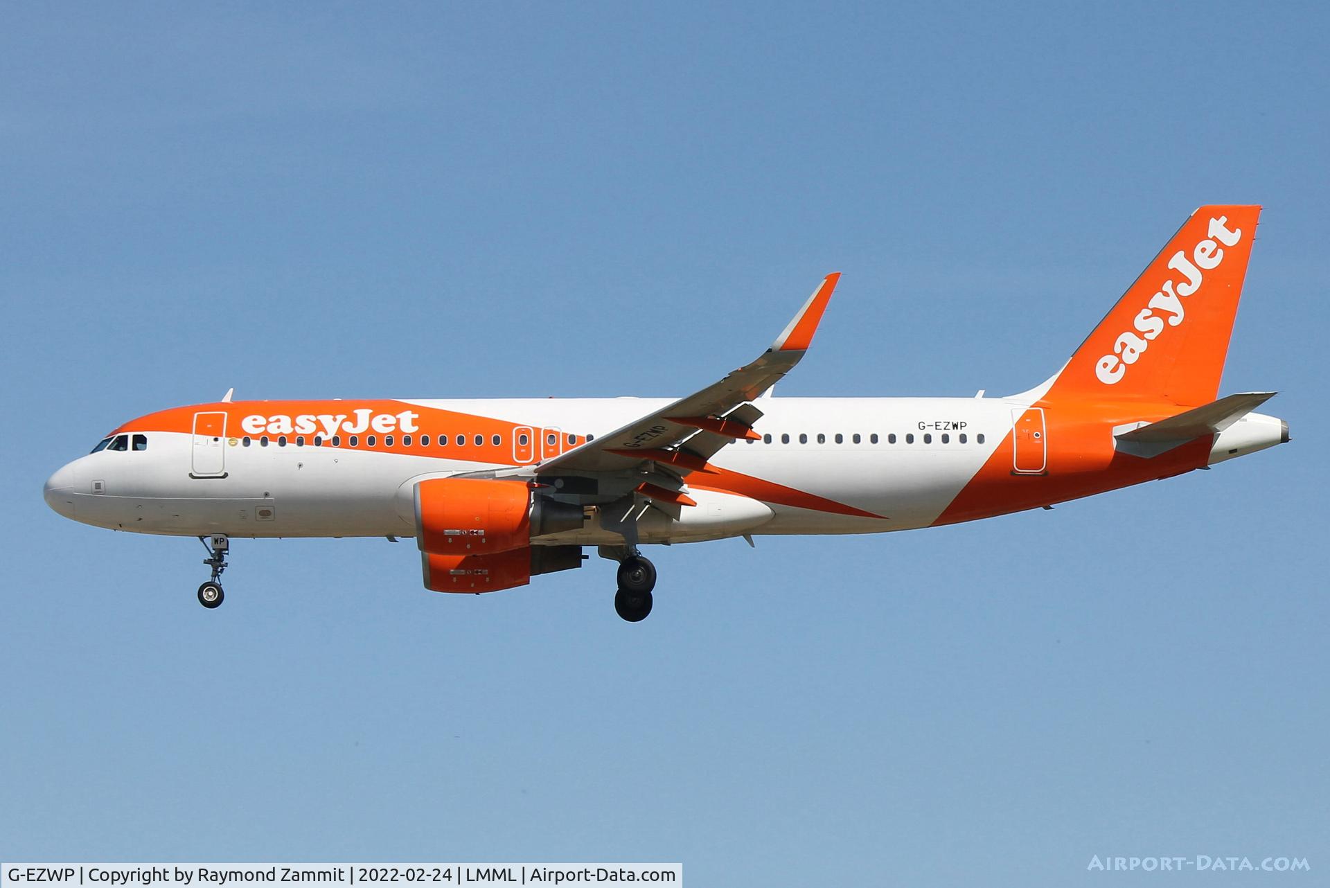 G-EZWP, 2013 Airbus A320-214 C/N 5927, A320 G-EZWP Easyjet
