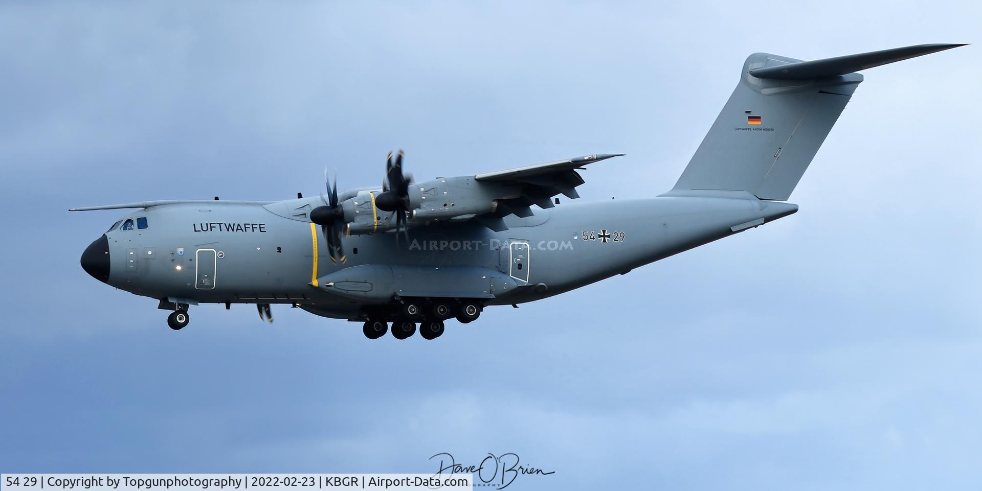 54 29, 2019 Airbus A400M-180 Atlas C/N 090, GAF241