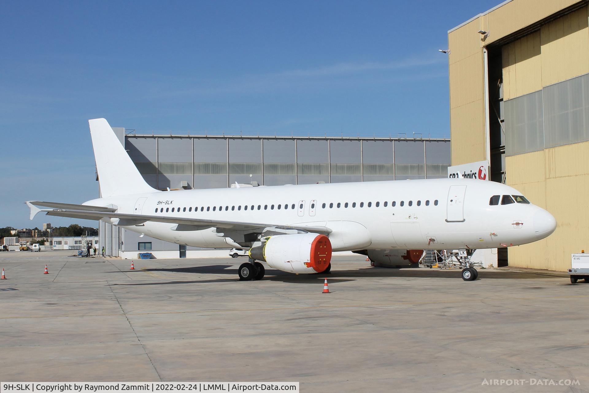 9H-SLK, 2002 Airbus A320-214 C/N 1725, A320 9H-SLK SmartLynx Malta