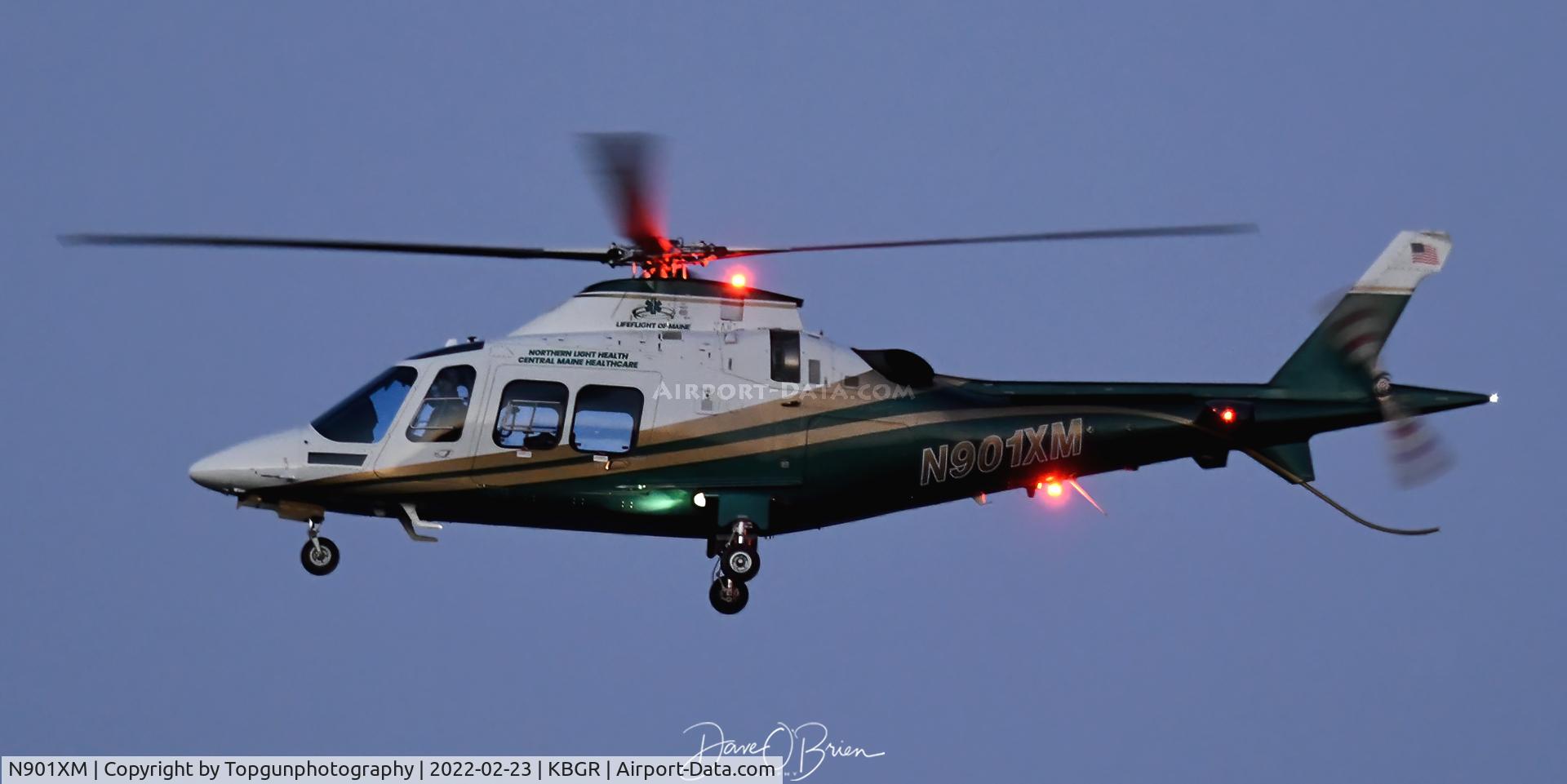 N901XM, 2020 Leonardo AW-109SP C/N 22422, MED FLIGHT of Maine coming into land RW33
