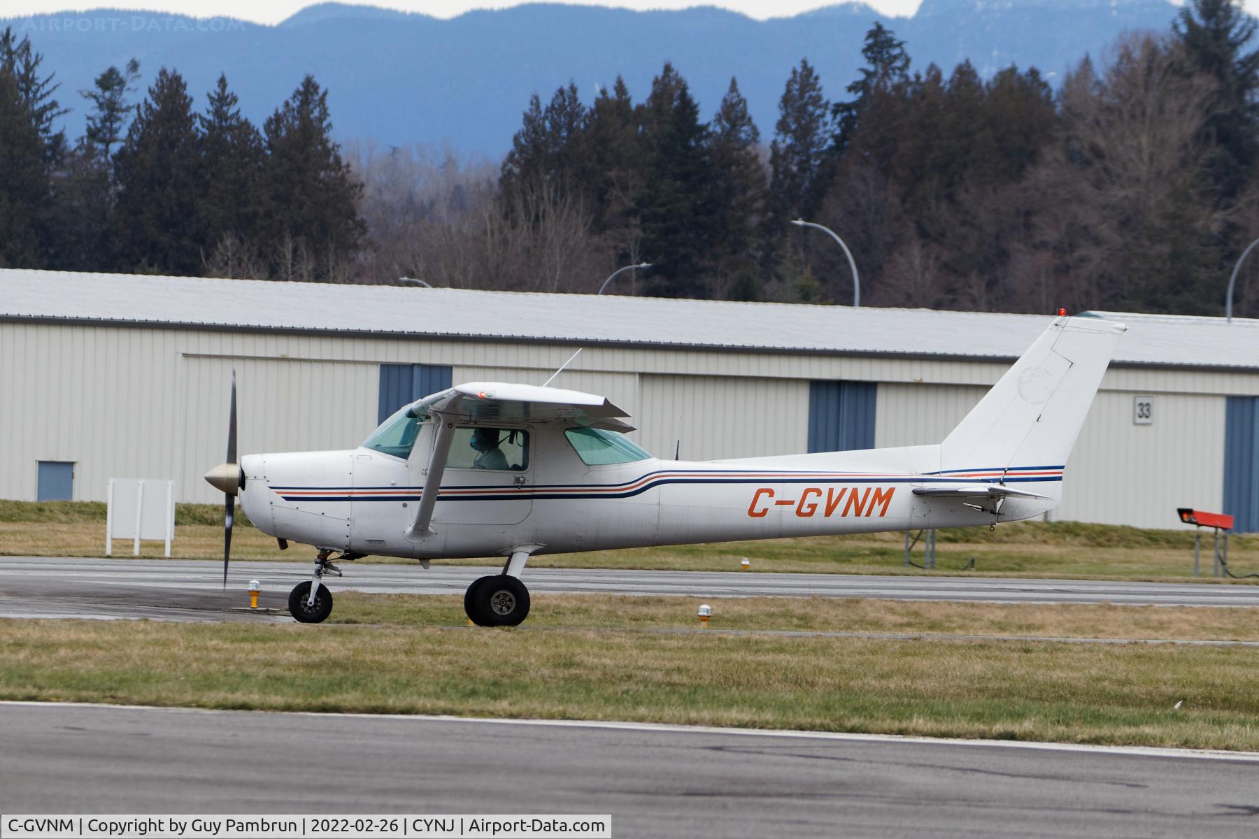 C-GVNM, Cessna 152 C/N 15279799, Departing