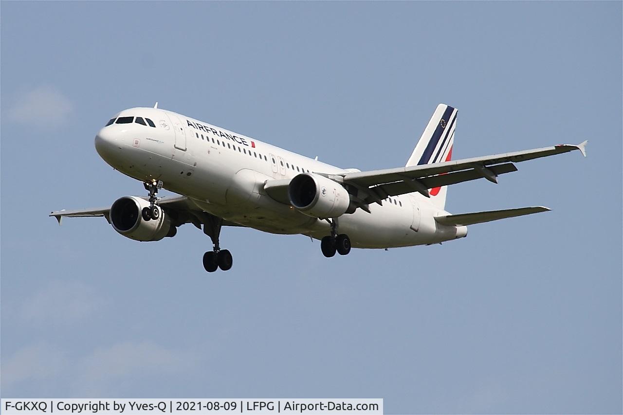 F-GKXQ, 2009 Airbus A320-214 C/N 3777, Airbus A320-214, Short approach Rwy 26L, Roissy Charles De Gaulle Airport (LFPG-CDG)
