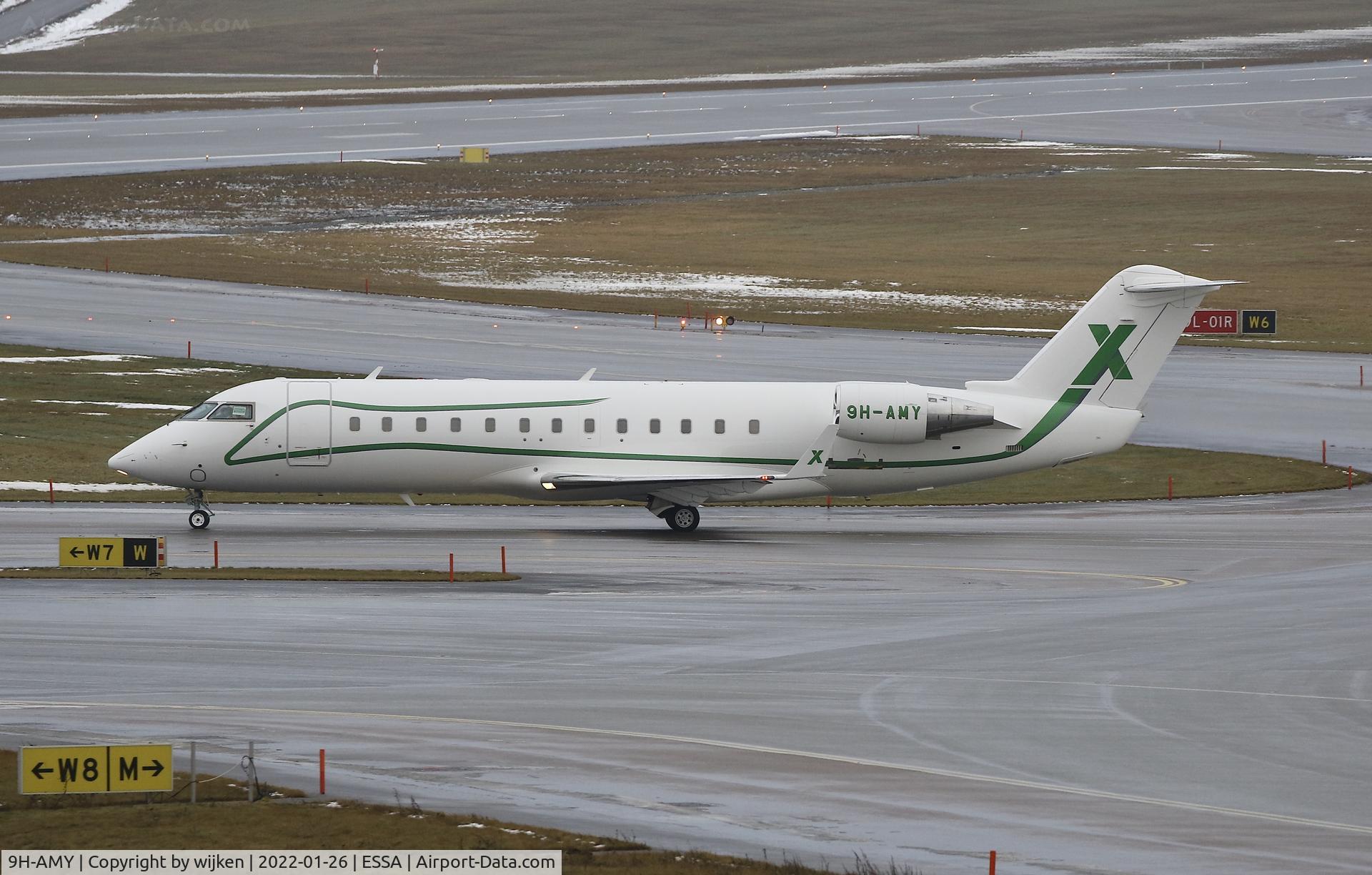 9H-AMY, 2007 Bombardier Challenger 850 (CL-600-2B19) C/N 8043, TWY W