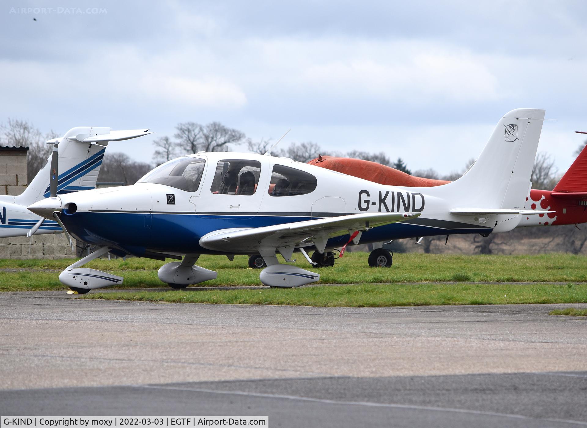 G-KIND, 2009 Cirrus SR20 C/N 1341, Cirrus SR20 at Fairoaks. Ex PH-AMI
