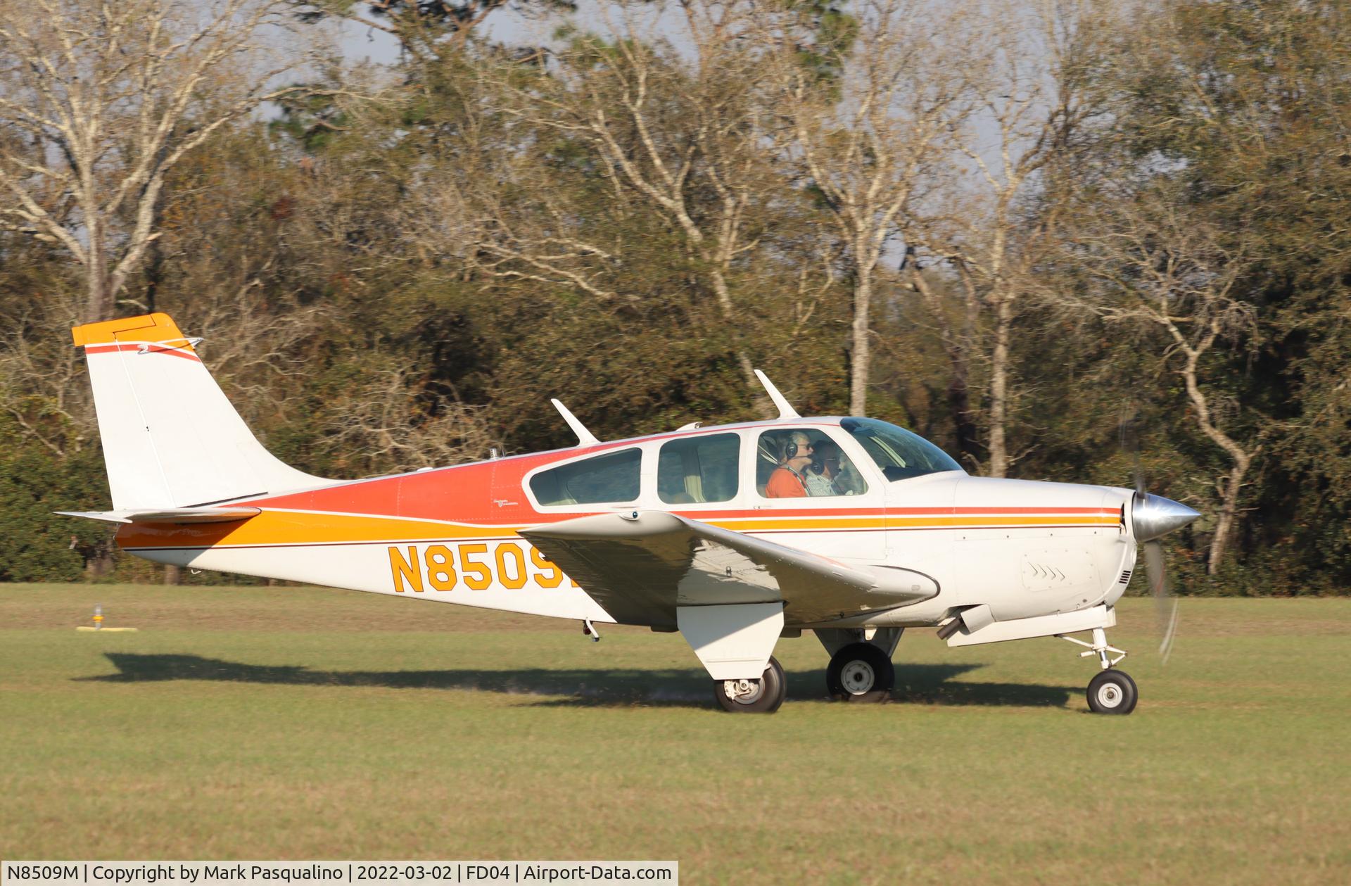 N8509M, 1963 Beech 35-B33 Debonair C/N CD-626, Beech B33