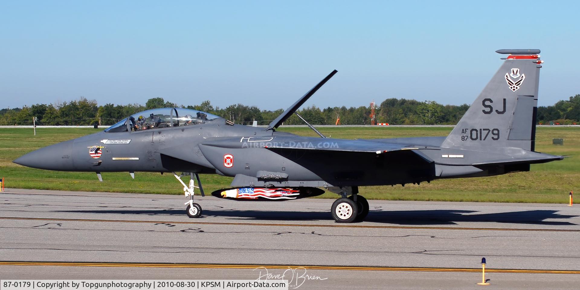 87-0179, 1987 McDonnell Douglas F-15E Strike Eagle C/N 1044/E019, Strike Eagle Demo heading out