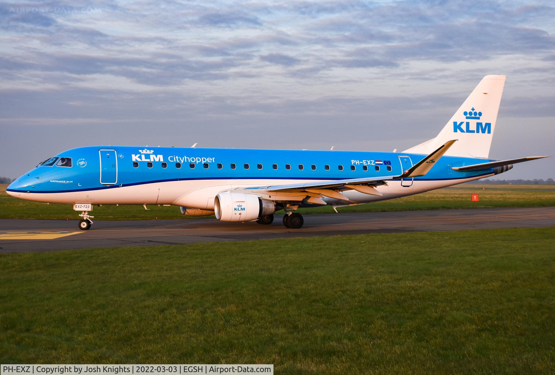 PH-EXZ, 2018 Embraer 175STD (ERJ-170-200) C/N 17000723, Departing Norwich.