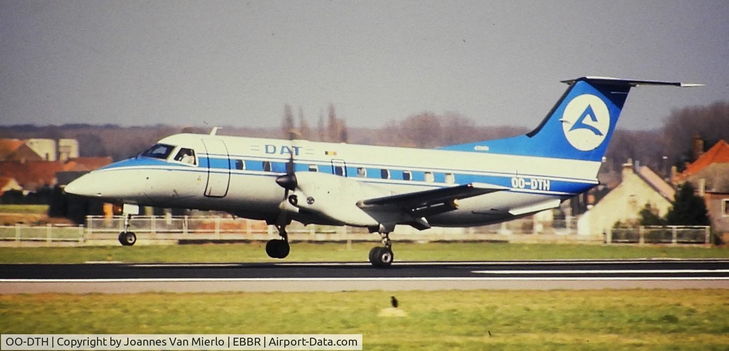 OO-DTH, 1988 Embraer EMB-120ER Brasilia C/N 120104, Slide scan